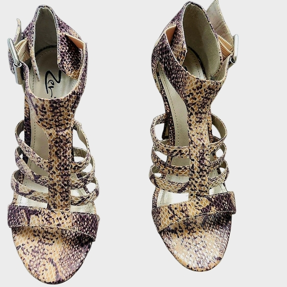 Size 7 Women's Strappy Snake Print Heels - Brown And Tan - Picture 4 of 9
